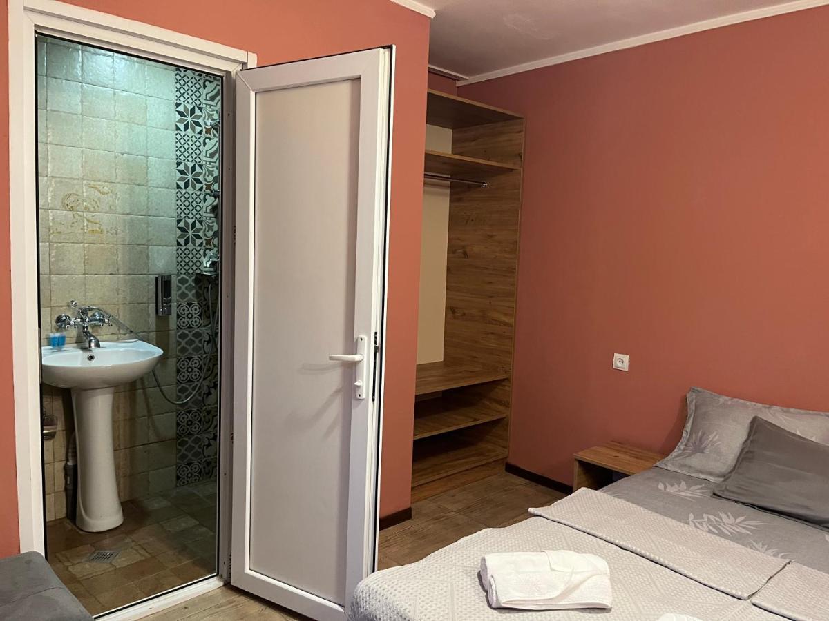 G32 Hotel Тбилиси Екстериор снимка